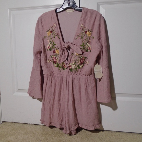 ALTAR'D STATE NWT Jonna Tie-Front Romper M - Picture 1 of 7